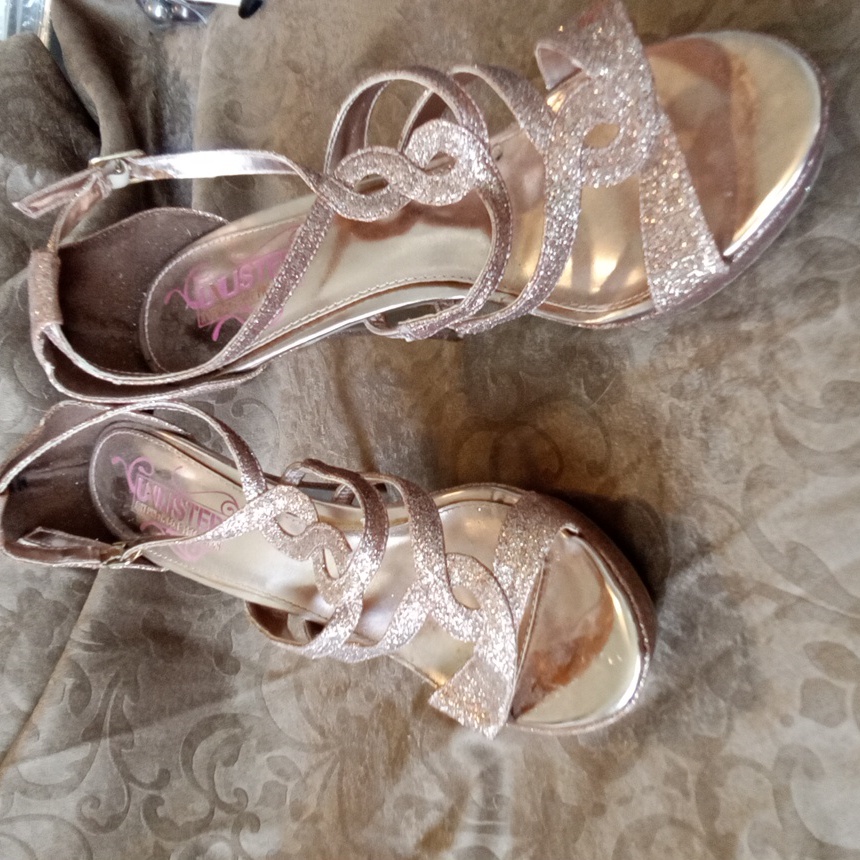651 Sparkling Glitter Heels